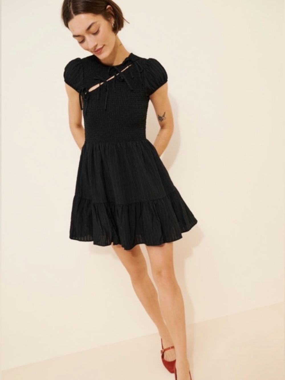 Hill House Gia Mini Nap Dress NWT Black Short Sleeve Smocked Mini Dress